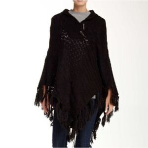 NWT Vertigo Black Poncho Women Size S/M